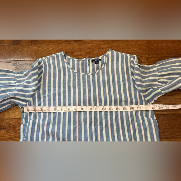 IZOD Linen Blend Striped Ruffle Sleeve Back Button Up Sz M - Picture 9 of 9